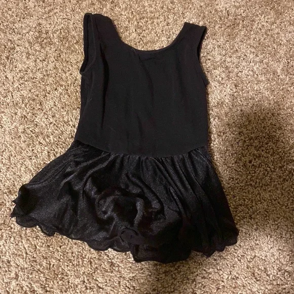 Dance bundle with skirted leotards and tights - Picture 3 of 14